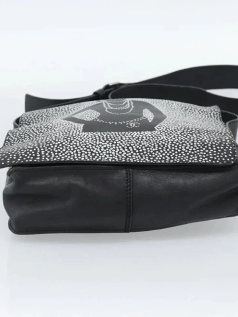 CHANEL Shoulder Bag Lamb Skin Black Silver CC Auth 184867SAM